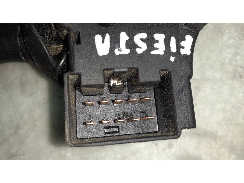 Recambio de mando limpia para ford fiesta (cbk) ambiente referencia OEM IAM 1S7T17A553DD  CONECTOR 10 PINES