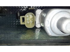 Recambio de motor elevalunas delantero derecho para chevrolet cruze lt referencia OEM IAM 3130034193 CONECTOR 2 PINES BOSCH 2