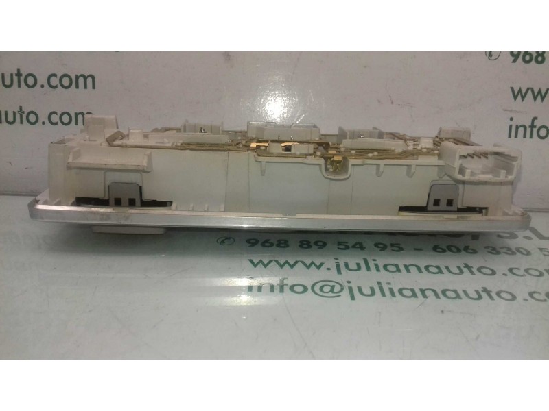 Recambio de luz interior para renault laguna iii 2.0 d referencia OEM IAM 264300003R 264300003R 