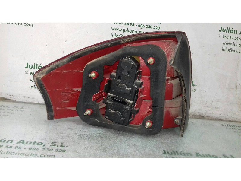 Recambio de piloto trasero derecho para audi a6 berlina (4b2) 2.5 tdi quattro referencia OEM IAM 148152  