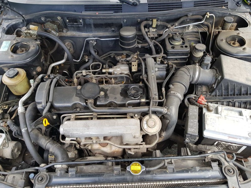 nissan primera berlina (p11) del año 2000