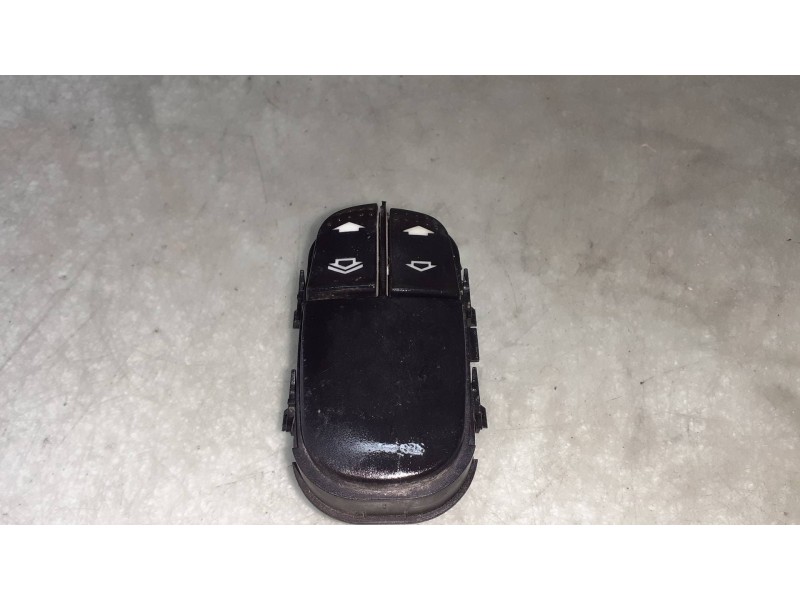 Recambio de mando elevalunas delantero izquierdo para ford focus berlina (cak) ambiente referencia OEM IAM YS4T14529AA 03162310 