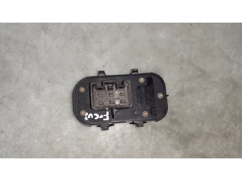 Recambio de mando elevalunas delantero izquierdo para ford focus berlina (cak) ambiente referencia OEM IAM YS4T14529AA 03162310 