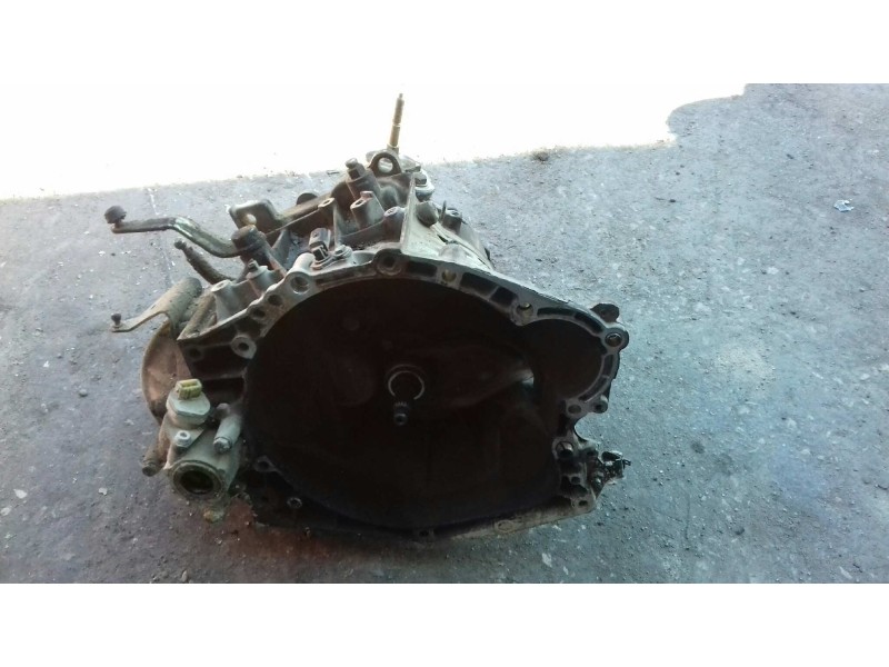 Recambio de caja cambios para peugeot 206 berlina xt referencia OEM IAM 20DM18  5 VELACIDADES