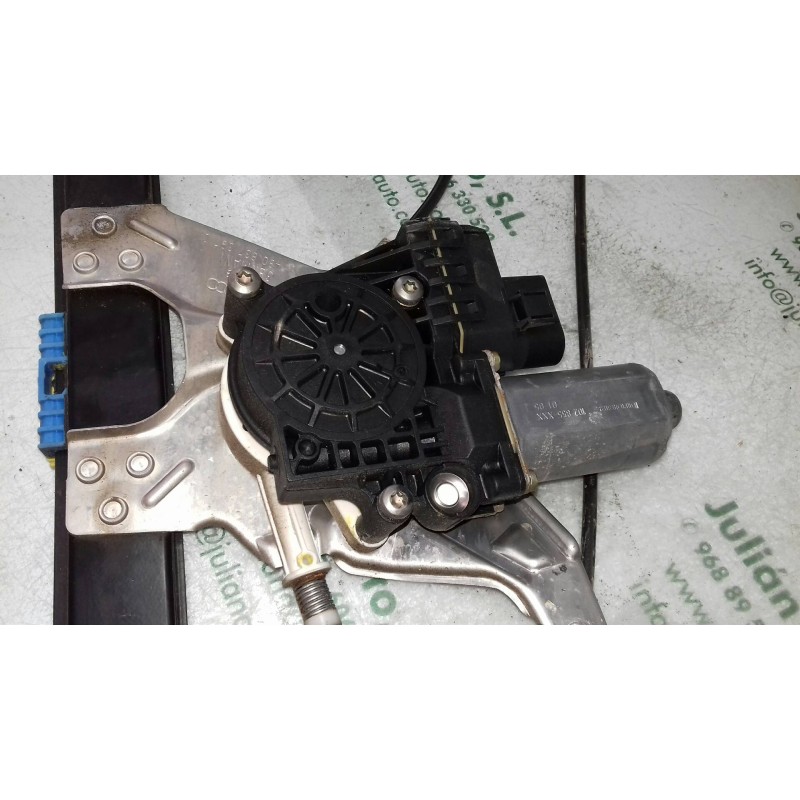 Recambio de elevalunas delantero izquierdo para audi a6 berlina (4b2) 2.5 tdi quattro referencia OEM IAM 4B0837397C 0130821775 