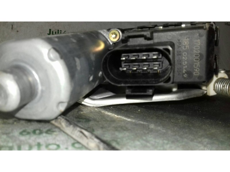 Recambio de elevalunas delantero izquierdo para audi a6 berlina (4b2) 2.5 tdi quattro referencia OEM IAM 4B0837397C 0130821775 