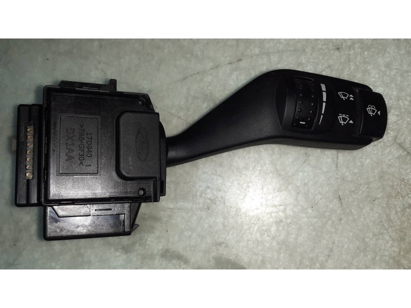 Recambio de mando limpia para ford focus turnier (cb4) trend referencia OEM IAM 17D9401 17D9403 17D9402