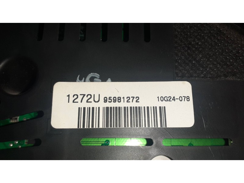 Recambio de cuadro instrumentos para chevrolet cruze lt referencia OEM IAM 95981272 688014257 1272U