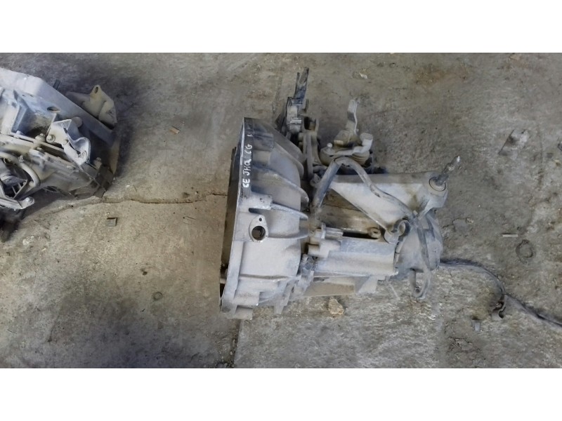 Recambio de caja cambios para nissan micra (k12e) acenta referencia OEM IAM 8200133170  