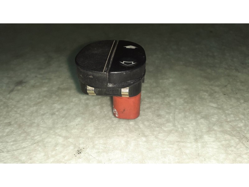 Recambio de mando elevalunas delantero derecho para ford fiesta berl./courier si referencia OEM IAM 96FG14529AC 429369 03153400
