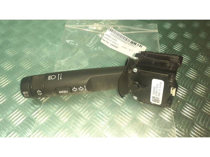 Recambio de mando luces para chevrolet cruze lt referencia OEM IAM 13500692  