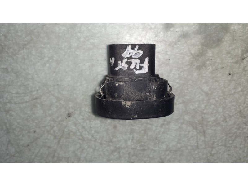 Recambio de mando elevalunas delantero derecho para ford fiesta berl./courier si referencia OEM IAM 96FG14529AD 429361 03153410