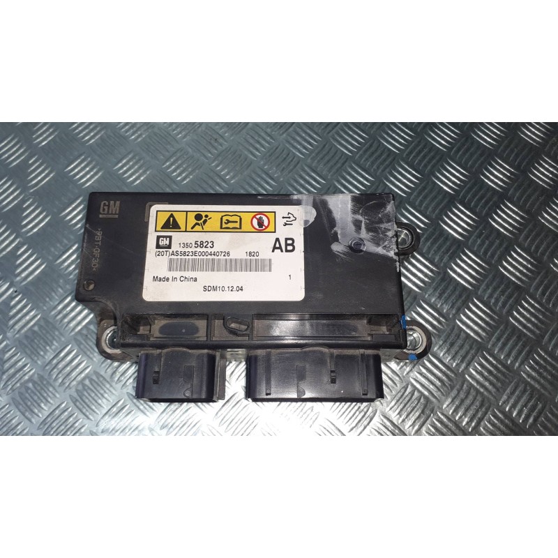 Recambio de centralita airbag para chevrolet cruze lt referencia OEM IAM 13505823  