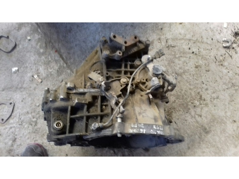 Recambio de caja cambios para kia soul burner referencia OEM IAM M5CCF3-1  