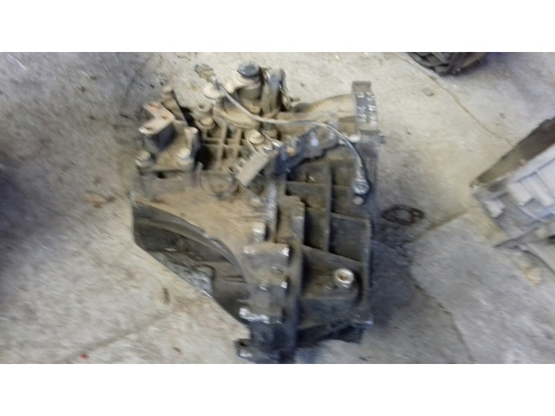 Recambio de caja cambios para kia soul burner referencia OEM IAM M5CCF3-1  