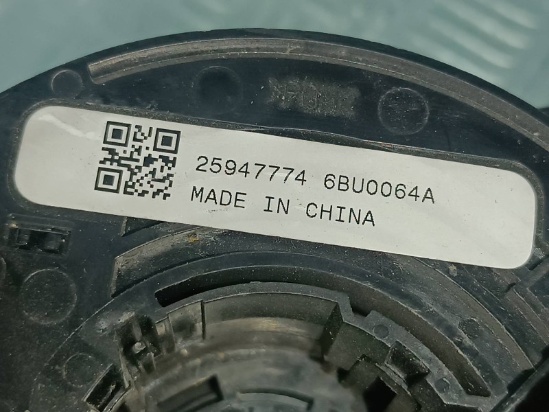 Recambio de anillo airbag para chevrolet cruze lt referencia OEM IAM 25947774 25849366 C68049XF