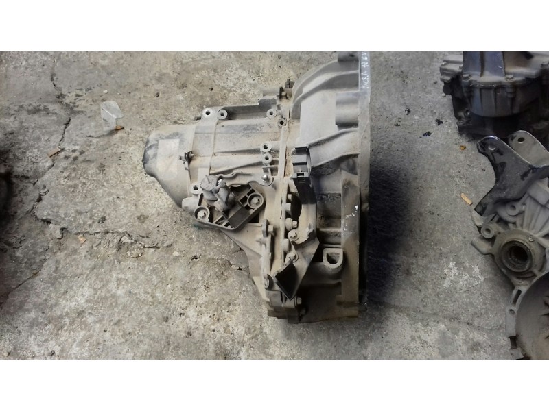 Recambio de caja cambios para nissan micra (k12e) acenta referencia OEM IAM   