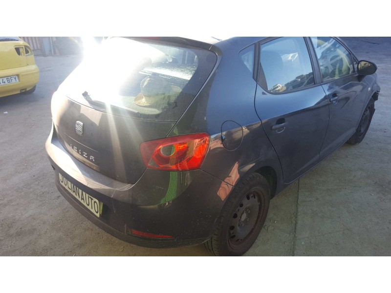 seat ibiza (6j5) del año 2008