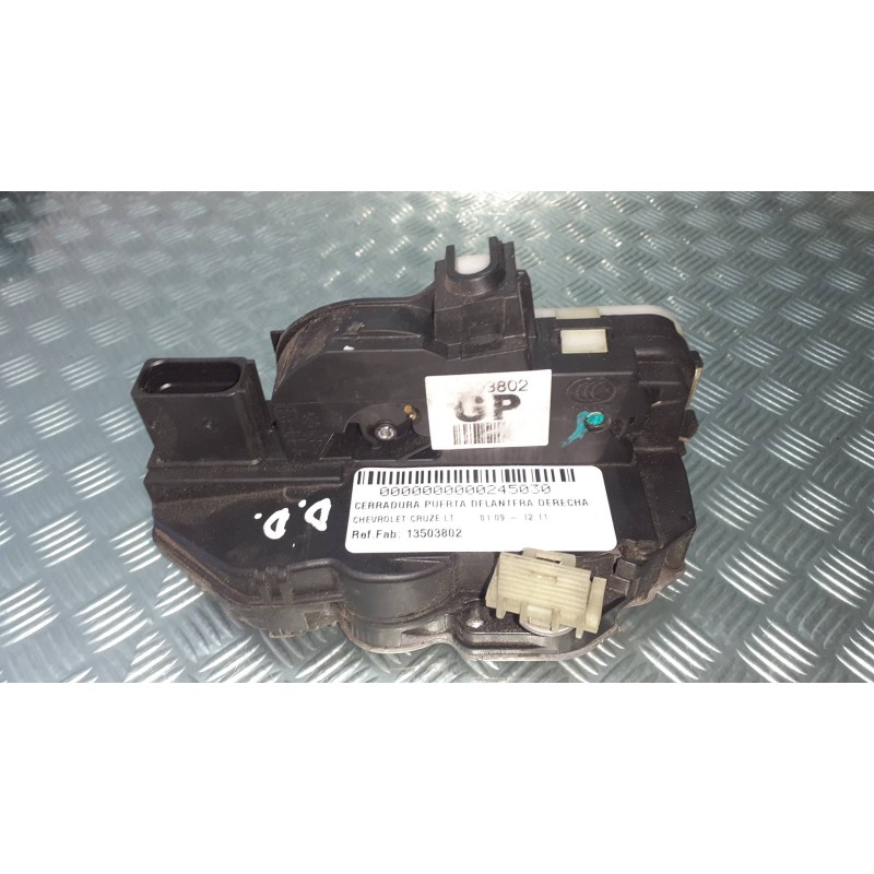 Recambio de cerradura puerta delantera derecha para chevrolet cruze lt referencia OEM IAM 13503802  