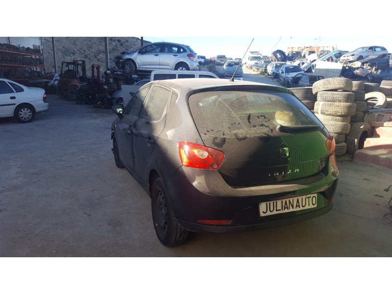 seat ibiza (6j5) del año 2008