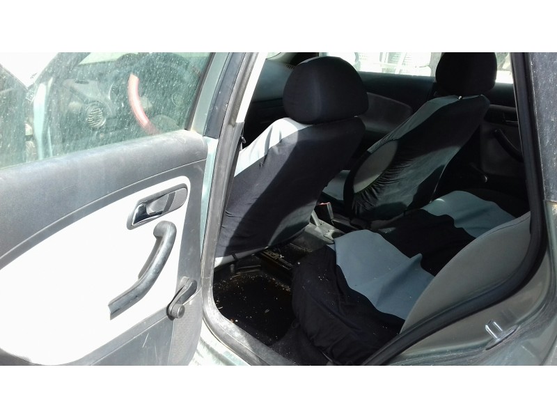 seat cordoba berlina (6l2) del año 2003
