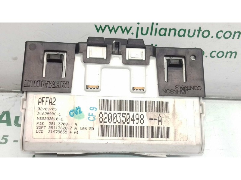 Recambio de pantalla multifuncion para renault megane ii berlina 5p dynamique referencia OEM IAM 8200350498A  