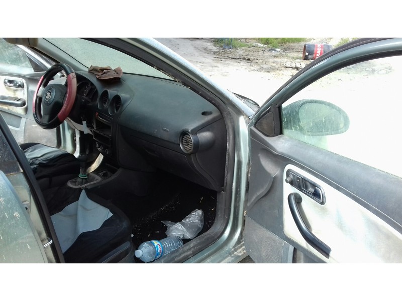 seat cordoba berlina (6l2) del año 2003