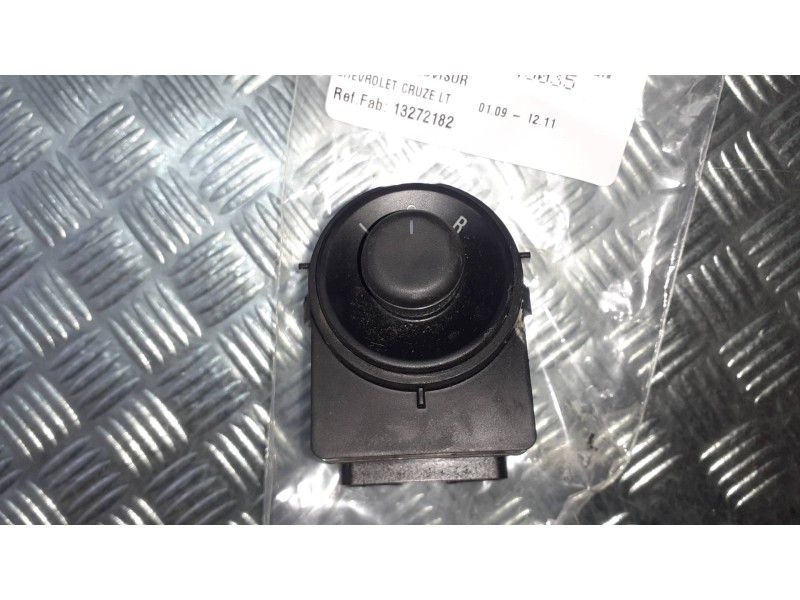 Recambio de mando retrovisor para chevrolet cruze lt referencia OEM IAM 13272182  