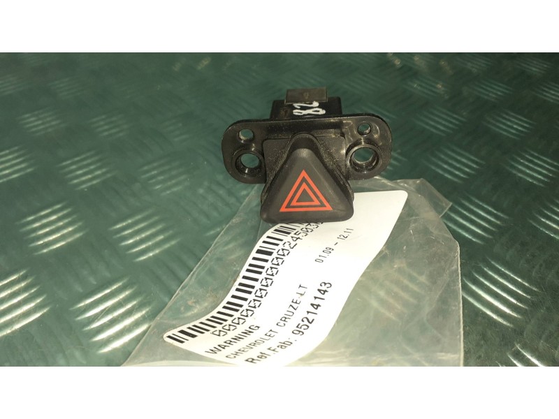 Recambio de warning para chevrolet cruze lt referencia OEM IAM 95214143  96850323