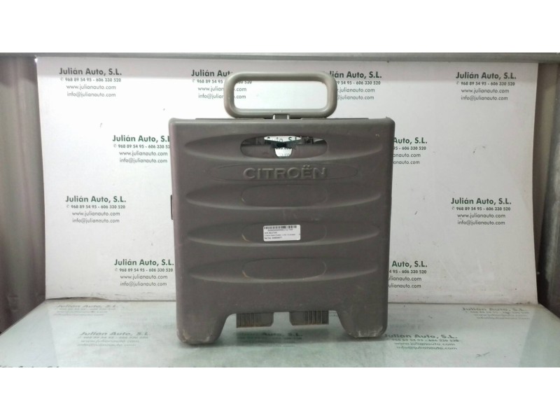 Recambio de tapa maletero para citroen xsara picasso 1.6 hdi 110 exclusive referencia OEM IAM 9638536077  CARRO