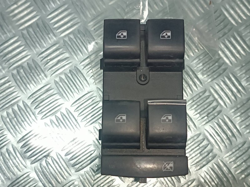 Recambio de mando elevalunas delantero izquierdo para chevrolet cruze lt referencia OEM IAM 20917577  CONECTOR 8 PINES