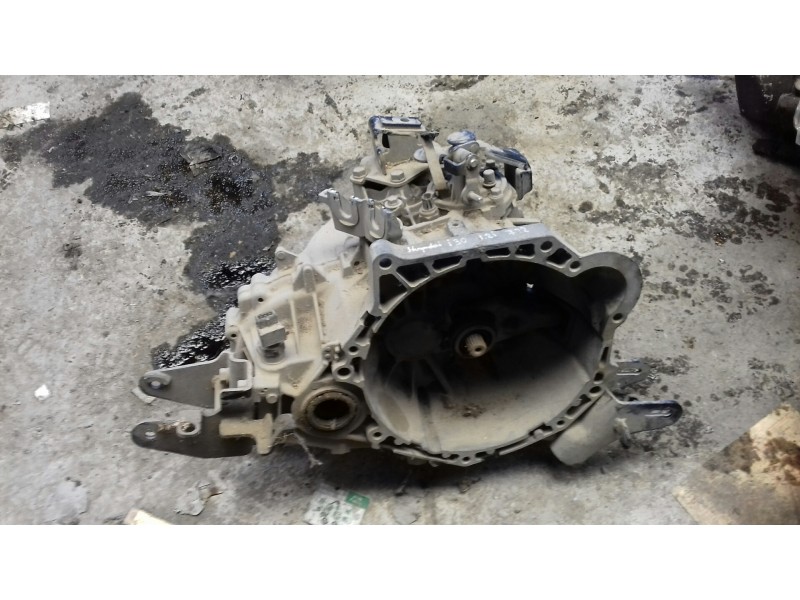 Recambio de caja cambios para hyundai i30 classic referencia OEM IAM T9J5G 82513 