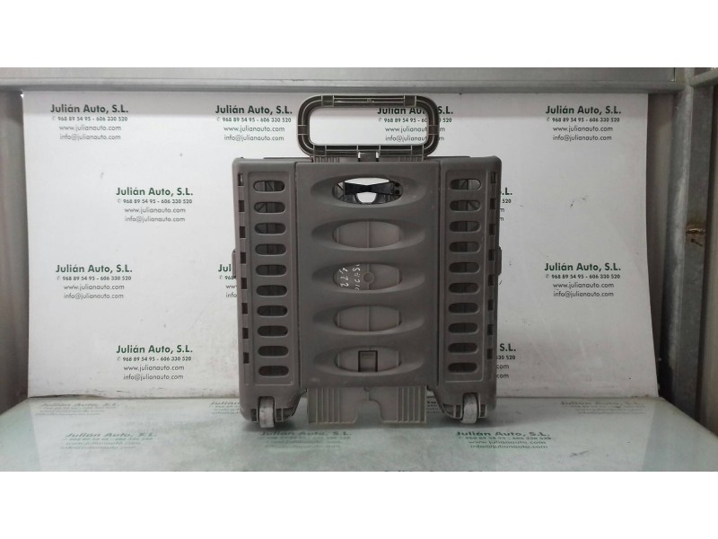 Recambio de tapa maletero para citroen xsara picasso 1.6 hdi 110 exclusive referencia OEM IAM 9638536077  CARRO