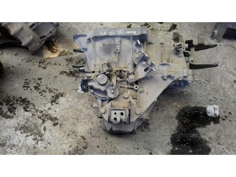 Recambio de caja cambios para hyundai i30 classic referencia OEM IAM T9J5G 82513 