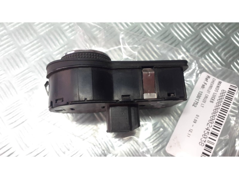 Recambio de mando luces para chevrolet cruze lt referencia OEM IAM 13301752 CONECTOR 9 PINES ANTINIEBLAS