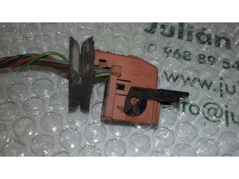 Recambio de retrovisor izquierdo para peugeot 407 st confort referencia OEM IAM 41454313  ELECTRICO