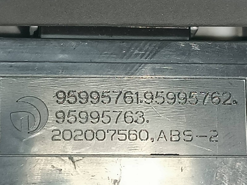 Recambio de interruptor para chevrolet cruze lt referencia OEM IAM 95995761 95994763 ESP