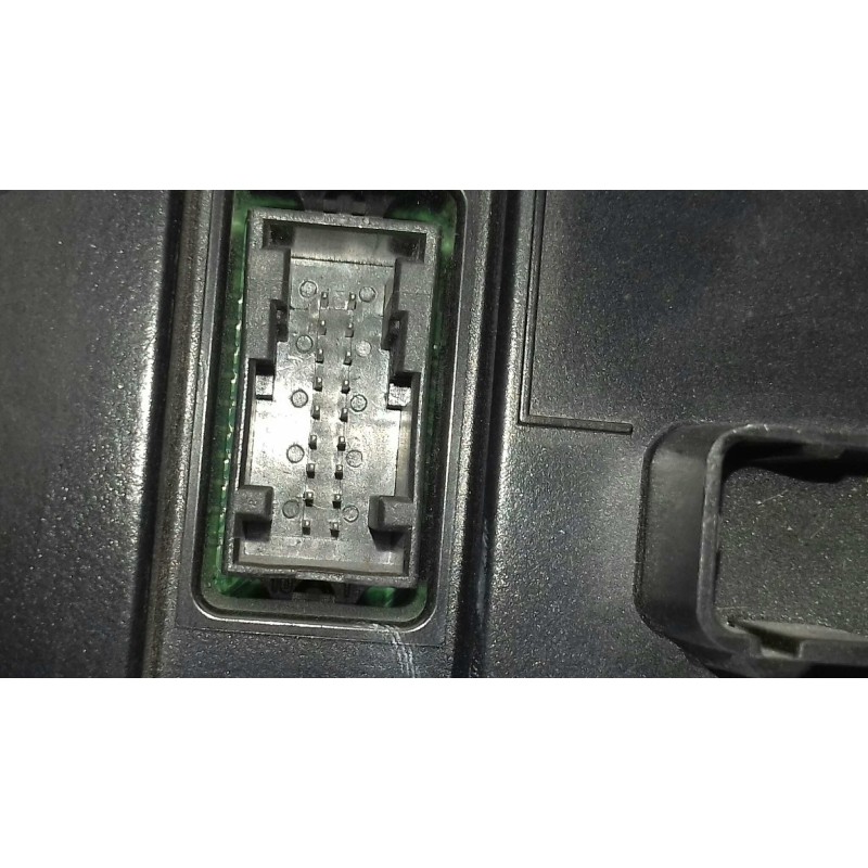 Recambio de mando climatizador para renault megane ii classic berlina confort dynamique referencia OEM IAM 8200312940  VALEO