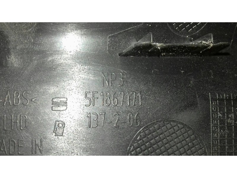 Recambio de mando elevalunas delantero izquierdo para seat leon st (5f8) reference referencia OEM IAM 5F1867171A  CARCASA