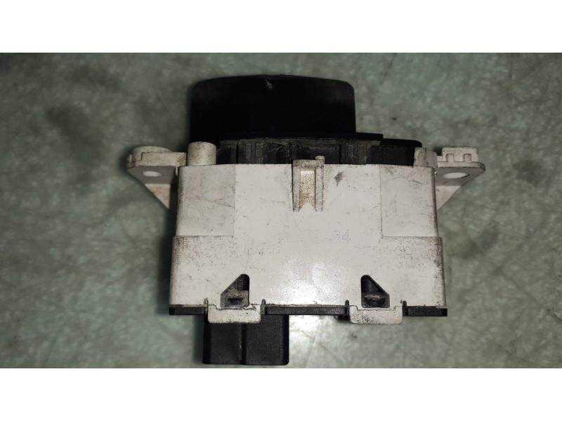 Recambio de warning para ford focus berlina (cak) referencia OEM IAM 2M5T13A350AA  CONECTOR 3 PINES