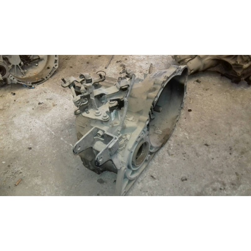 Recambio de caja cambios para hyundai tucson (jm) 2.0 crdi comfort referencia OEM IAM S614JE  6 VELOCIDADES