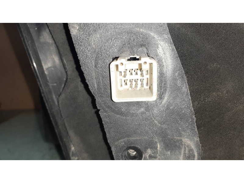 Recambio de retrovisor izquierdo para mazda premacy (cp) referencia OEM IAM E9014202  ELECTRICO
