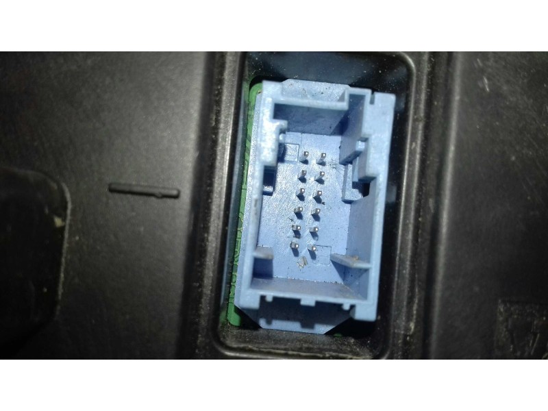 Recambio de mando climatizador para renault clio grandtour authentique referencia OEM IAM 8200296683  VALEO