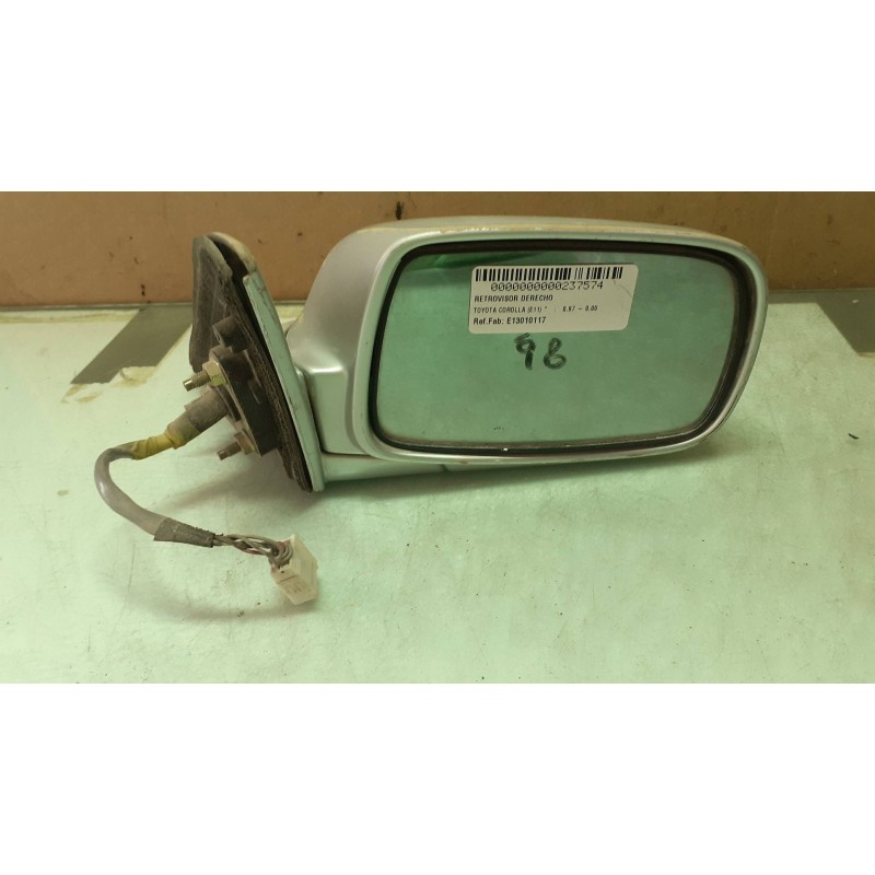 Recambio de retrovisor derecho para toyota corolla (e11) referencia OEM IAM E13010117  ELECTRICO