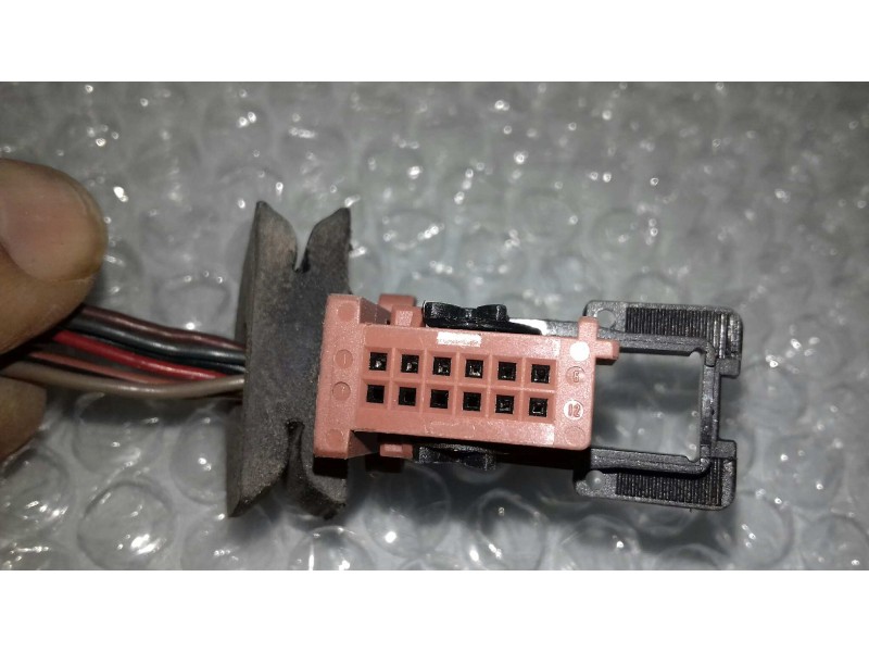 Recambio de retrovisor derecho para peugeot 407 st confort pack referencia OEM IAM 4145  ELECTRICO