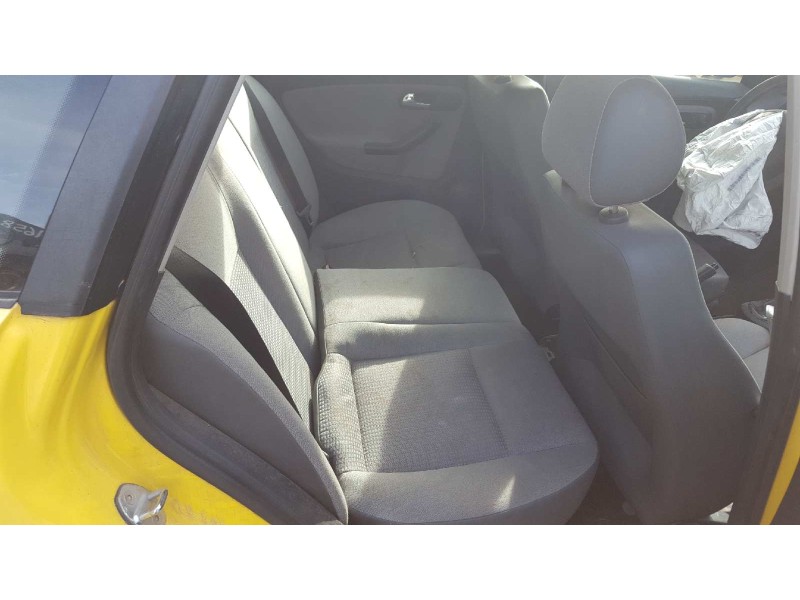 seat ibiza (6l1) del año 2004