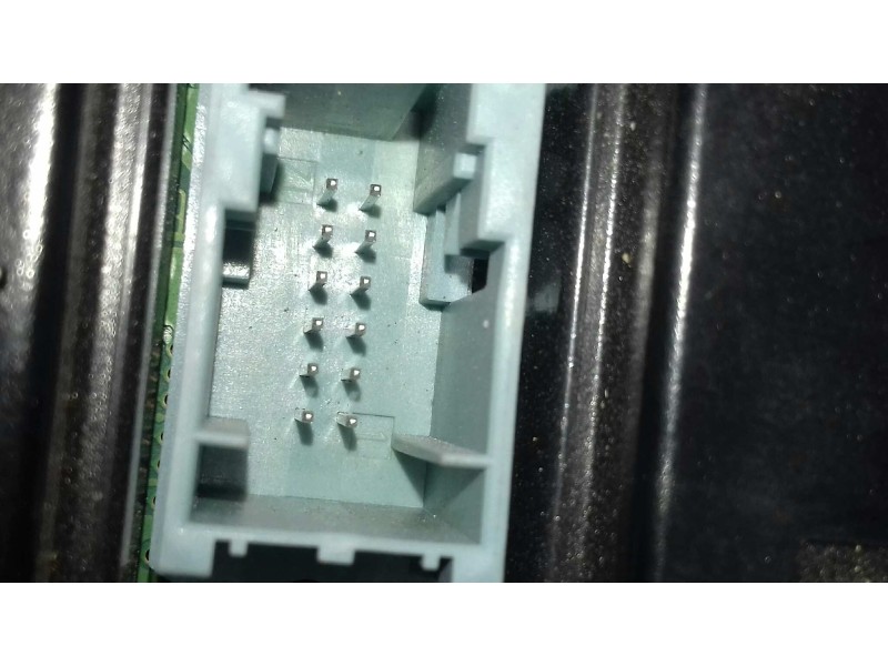 Recambio de mando climatizador para renault scenic ii grand confort dynamique referencia OEM IAM 8200344842  VALEO