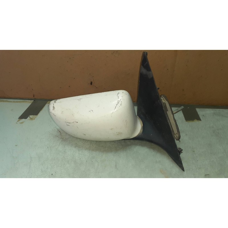 Recambio de retrovisor derecho para ford escort berl./turnier referencia OEM IAM E201813  MANUAL