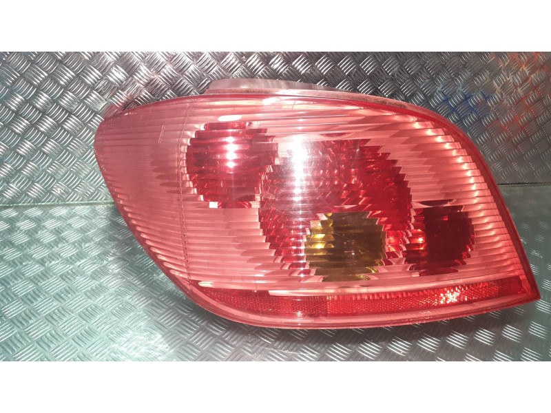 Recambio de piloto trasero izquierdo para peugeot 307 (s1) xr clim referencia OEM IAM 96343704JE  96343704