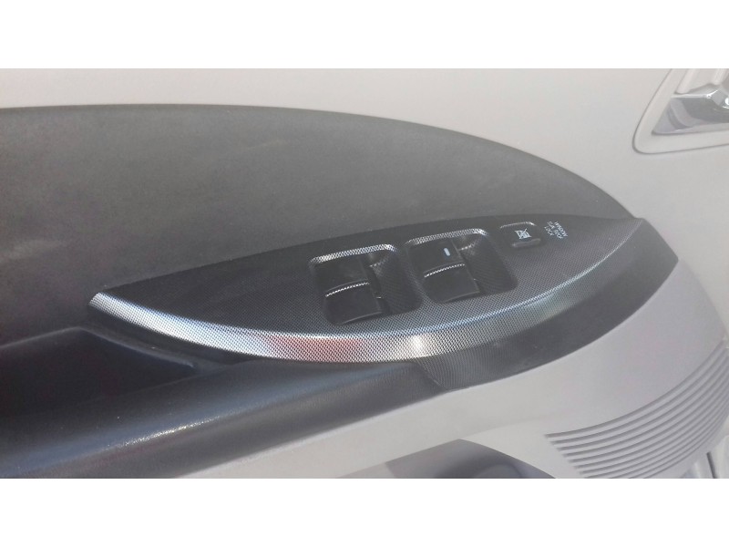 mitsubishi grandis (na0w) del año 2005